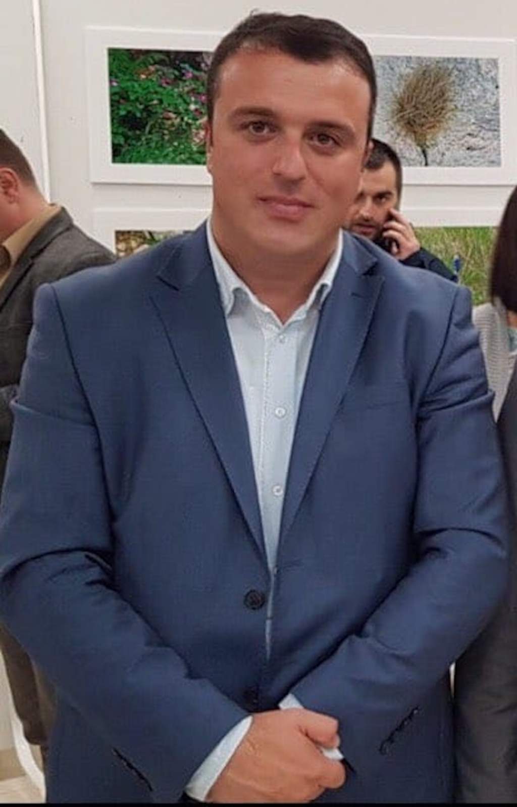 Adnan Muhović, član Predsjedništva Bošnjačke stranke Crne Gore  - Uvredljivi grafiti na bošnjačkim kućama u Sandžaku najavljuju crnogorske izbore